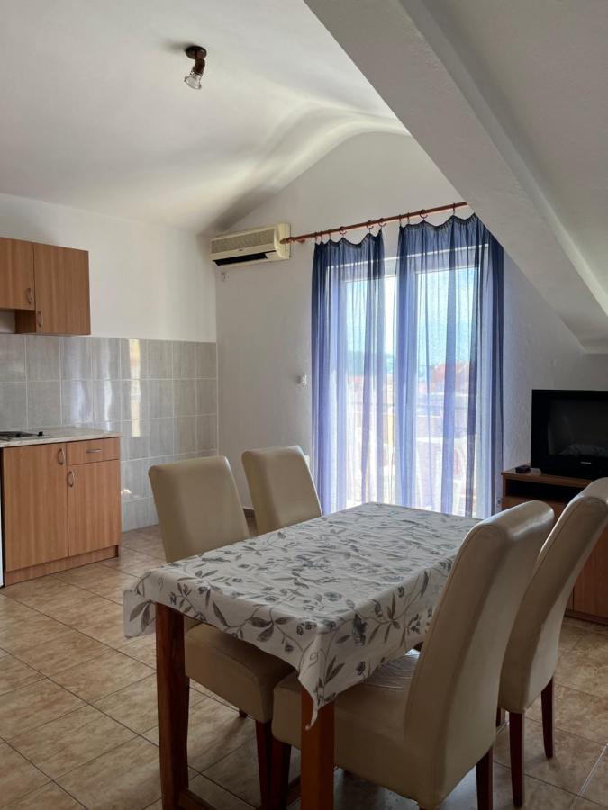 Apartmani Goran I Jelena Zec Будва Екстериор снимка