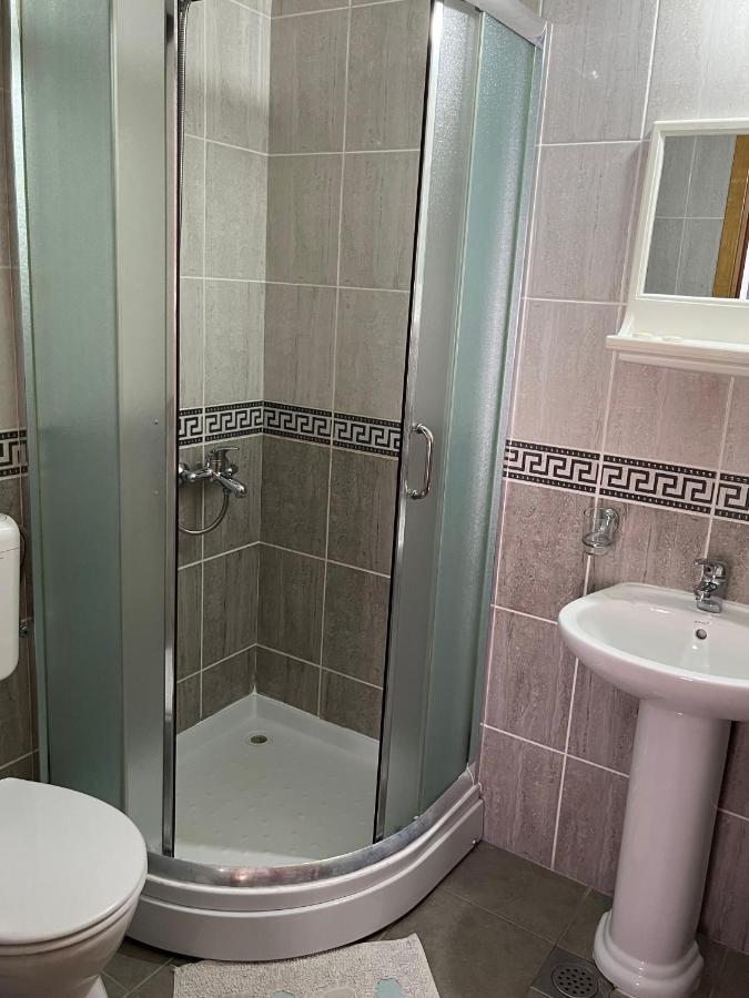 Apartmani Goran I Jelena Zec Будва Екстериор снимка
