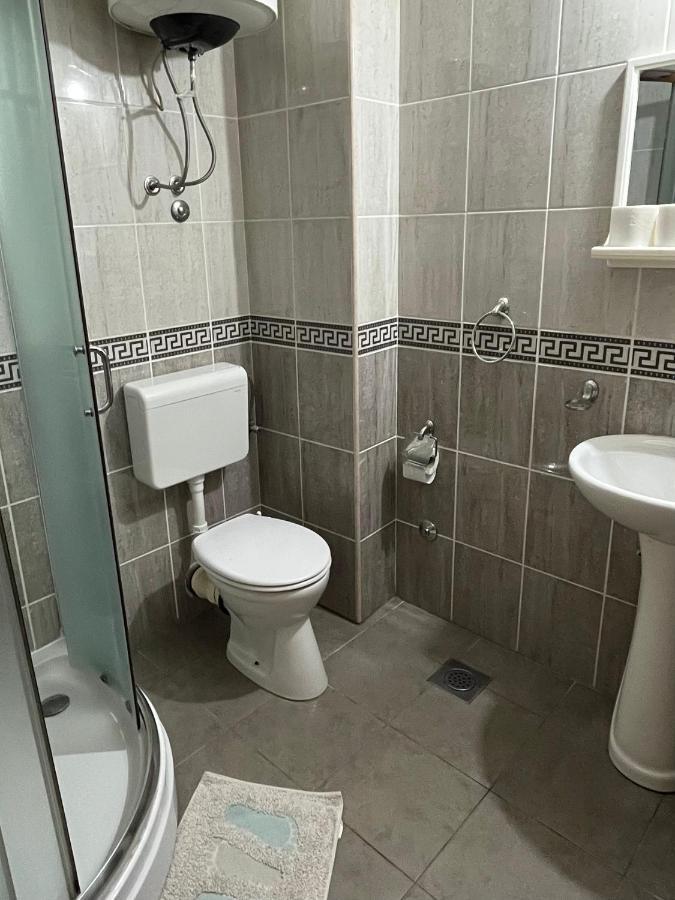 Apartmani Goran I Jelena Zec Будва Екстериор снимка