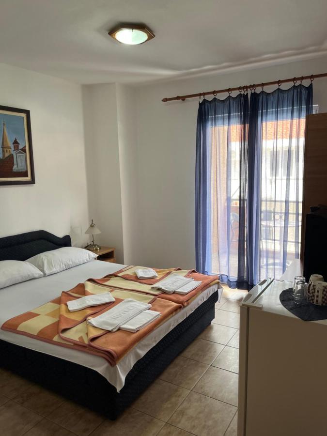 Apartmani Goran I Jelena Zec Будва Екстериор снимка